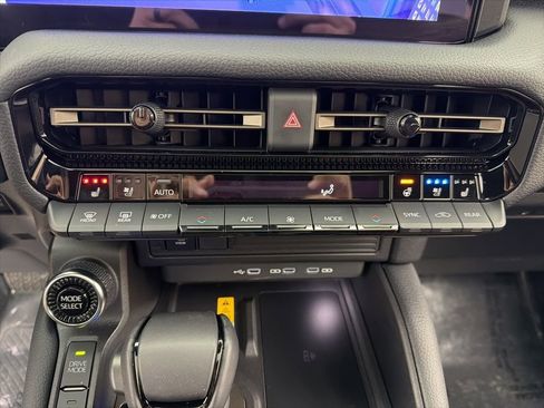 Used 2025 Toyota Land Cruiser w/ Premium Package image 22