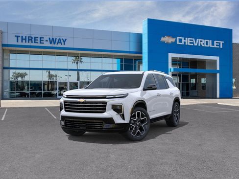 New 2026 Chevrolet Traverse High Country FWD image 8