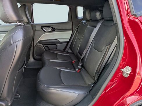 Used 2023 Jeep Compass Limited image 14