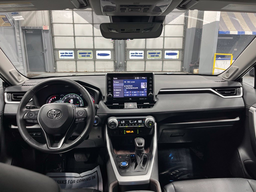 Used 2022 Toyota RAV4 Limited w/ Limited Grade Weather Package AWD/4WD image 34