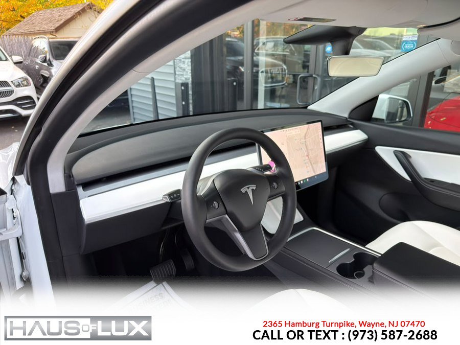 Used 2022 Tesla Model Y Long Range AWD/4WD image 20