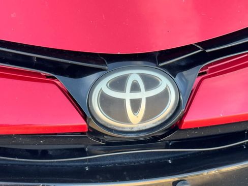 Used 2018 Toyota Corolla LE image 8