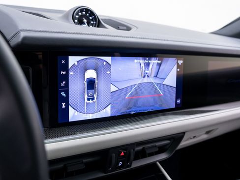 Certified 2025 Porsche Cayenne Coupe AWD/4WD image 24
