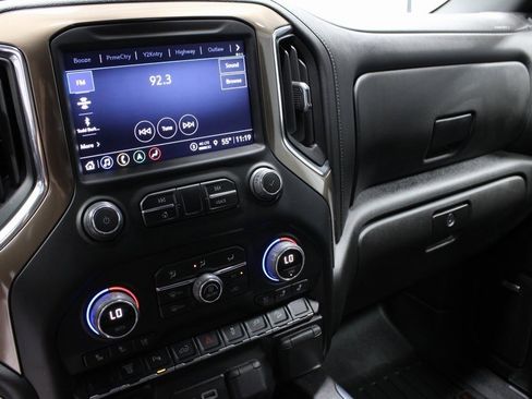 Used 2022 Chevrolet Silverado 3500 High Country image 21