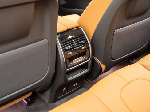 Certified 2025 BMW X5 xDrive40i w/ Premium Package image 17