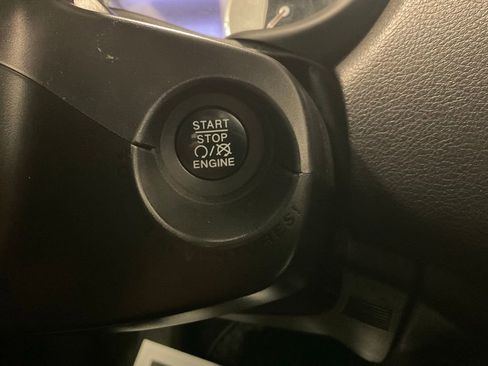 Used 2017 Jeep Renegade Trailhawk w/ Cold Weather Group II image 17