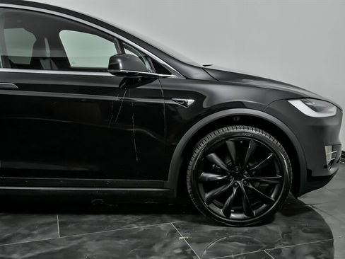 Used 2017 Tesla Model X 100D image 12