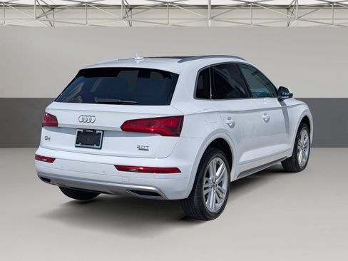 Used 2018 Audi Q5 2.0T Premium Plus w/ Premium Plus Package AWD/4WD image 11