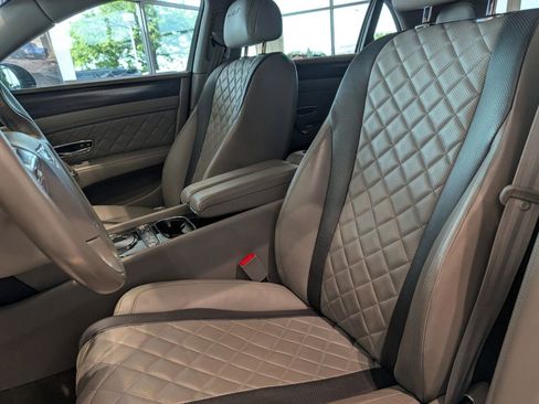 Used 2017 Bentley Flying Spur S W12 AWD/4WD image 22