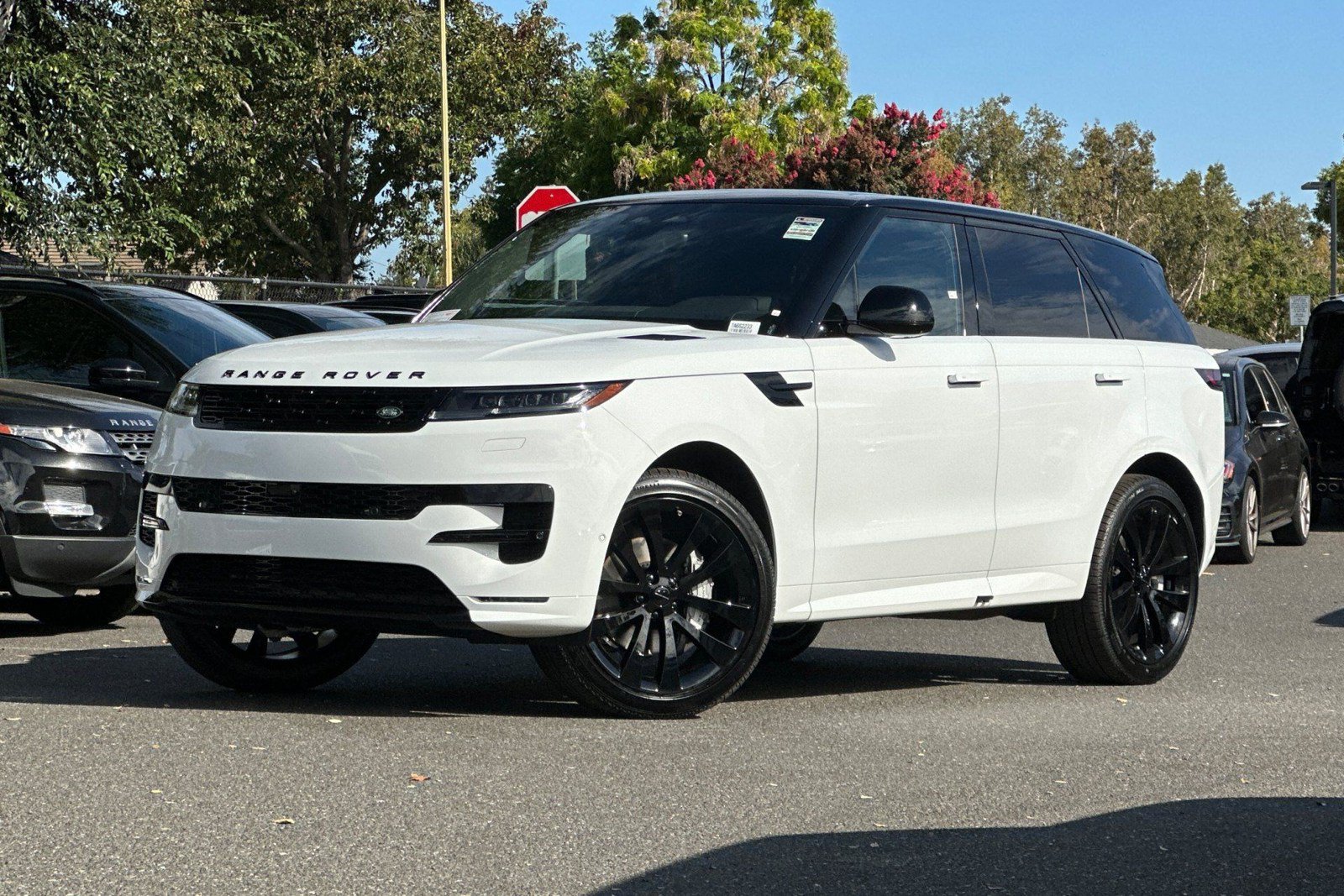 New 2026 Land Rover Range Rover Sport Dynamic SE AWD/4WD image 1