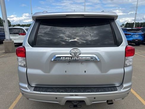 Used 2013 Toyota 4Runner SR5 w/ Premium Pkg w/3rd Row Seat AWD/4WD image 9