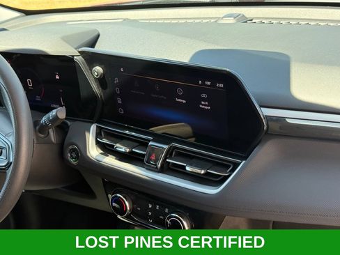 Used 2025 Chevrolet TrailBlazer LT FWD image 25