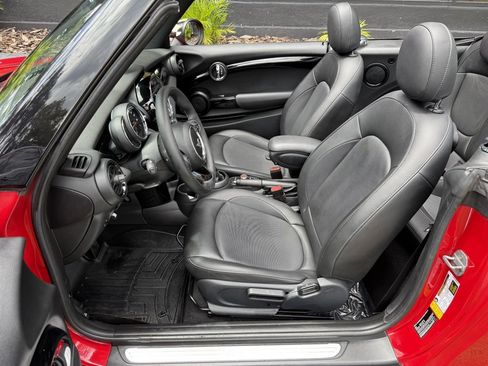 Used 2019 MINI Cooper Convertible FWD image 17