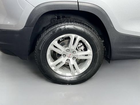 Used 2024 GMC Terrain SLE AWD/4WD image 34