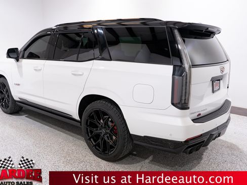 Used 2025 Cadillac Escalade V w/ LPO, Floor Liner Package AWD/4WD image 3