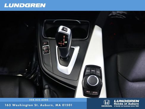 Used 2018 BMW 320i xDrive Sedan w/ Convenience Package AWD/4WD image 24