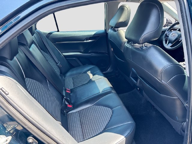 Used 2020 Toyota Camry SE FWD image 28