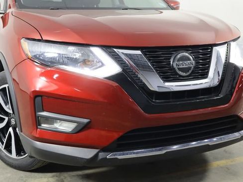 Used 2020 Nissan Rogue SL FWD image 39