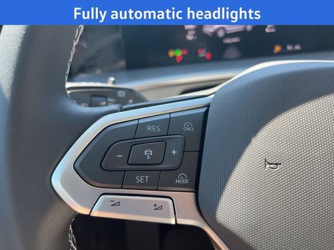 New 2026 Volkswagen Tiguan SE image 10