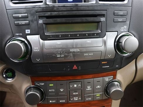 Used 2010 Toyota Highlander Limited image 6
