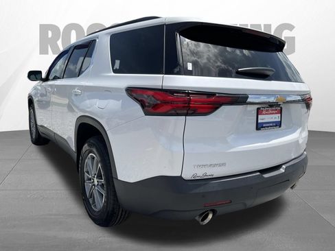 Used 2023 Chevrolet Traverse LT FWD image 6