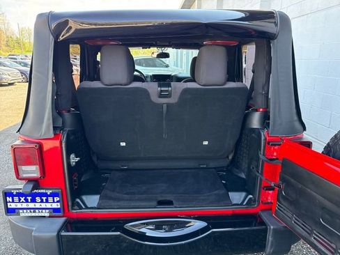 Used 2017 Jeep Wrangler Sport AWD/4WD image 13