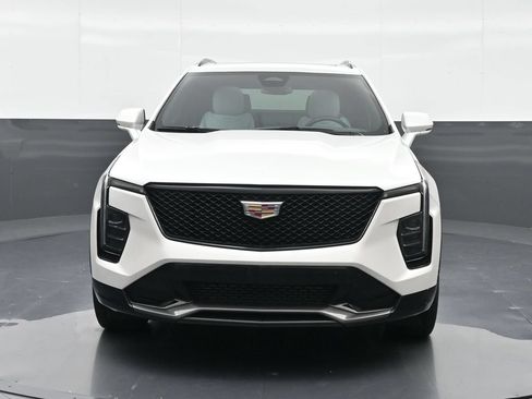 Certified 2024 Cadillac XT4 Sport FWD image 6