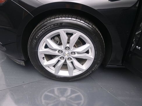 Used 2019 Chevrolet Impala LT w/ LT Convenience Package FWD image 16