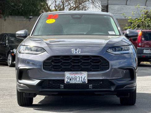 Certified 2026 Honda HR-V LX image 8