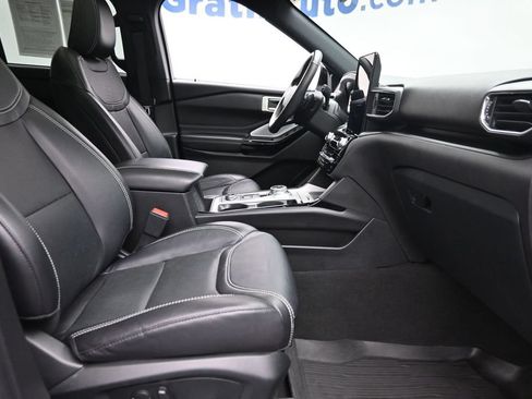 Used 2023 Ford Explorer ST w/ Equipment Group 401A AWD/4WD image 9