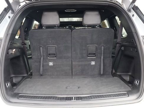 Used 2024 Jeep Grand Cherokee L Limited w/ Luxury Tech Group II image 34