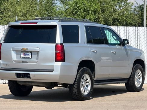 Used 2017 Chevrolet Tahoe LT image 4