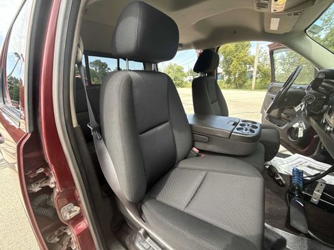 Used 2013 Chevrolet Silverado 2500 LT w/ Interior Plus Package AWD/4WD image 24