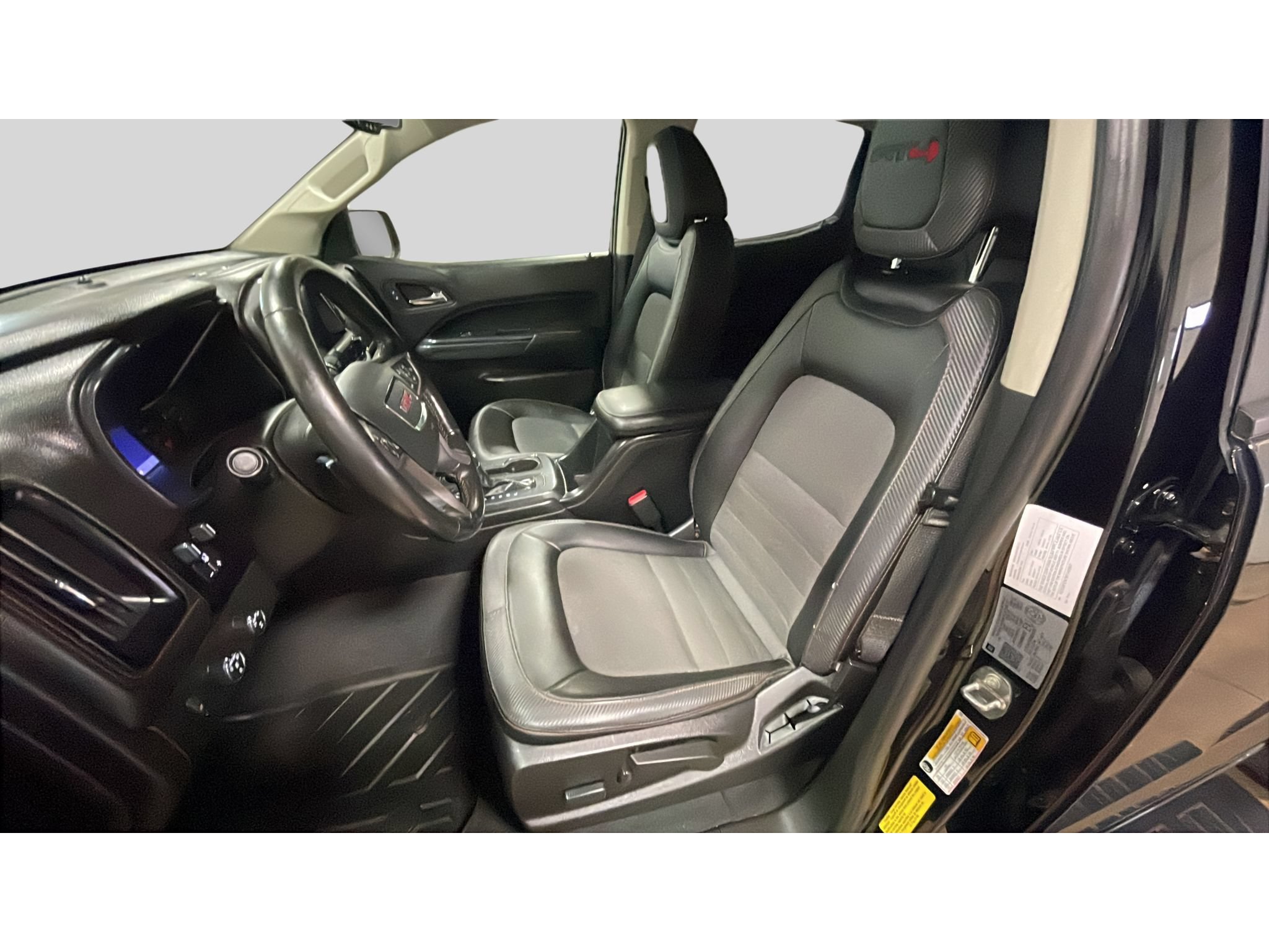 Used 2021 GMC Canyon AT4 w/ Trailering Package AWD/4WD image 7