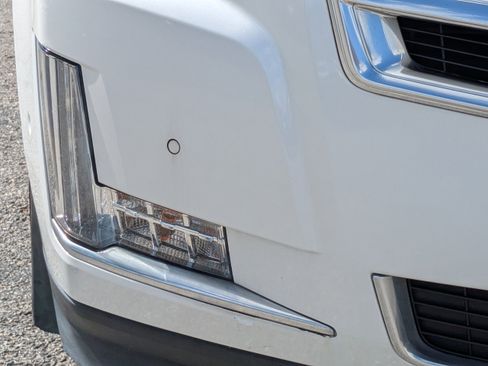 Used 2020 Cadillac Escalade ESV Premium Luxury image 11