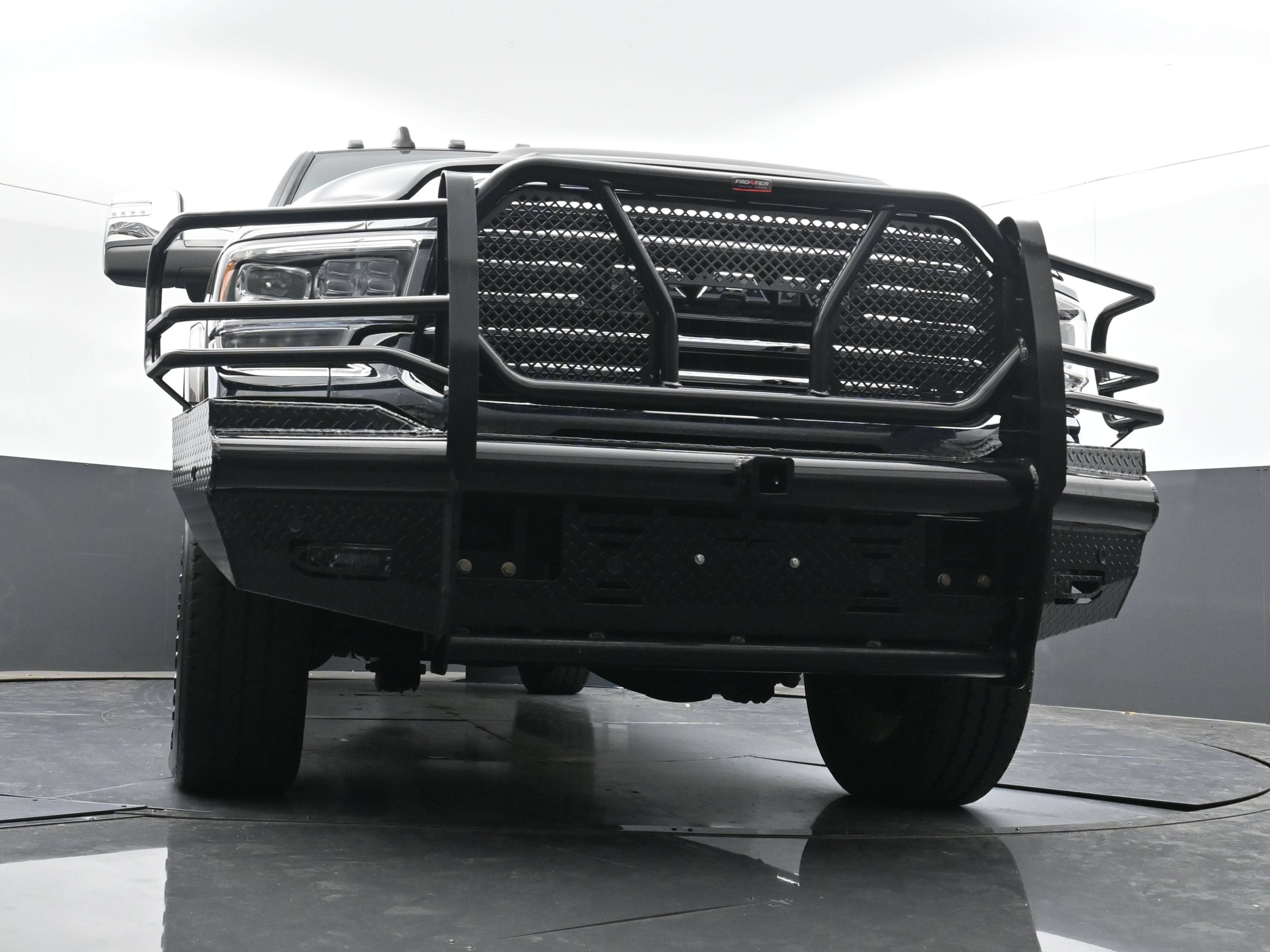Used 2024 RAM 2500 Limited w/ Towing Technology Group AWD/4WD image 26