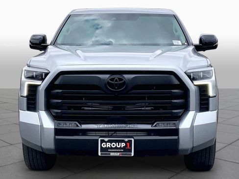 Used 2024 Toyota Tundra Limited AWD/4WD image 4