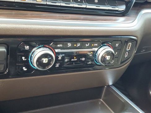 Used 2023 GMC Sierra 1500 SLT w/ SLT Premium Plus Package image 25