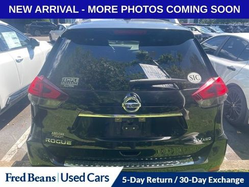 Used 2017 Nissan Rogue SV AWD/4WD image 6