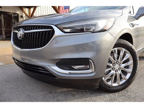 Used 2021 Buick Enclave Premium w/ Sun and Sites Package image 12