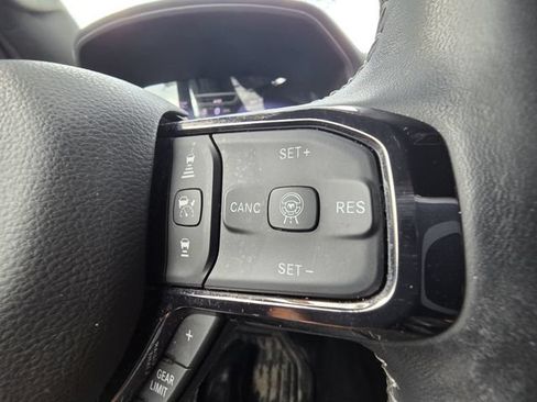 Used 2025 RAM 1500 Limited AWD/4WD image 13