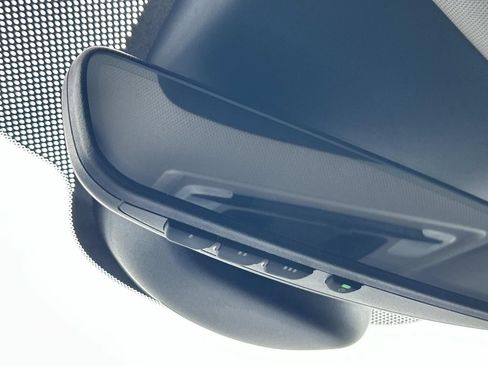 Used 2025 Honda Pilot Touring image 33