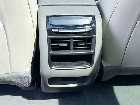 New 2026 Cadillac XT5 Premium Luxury image 32