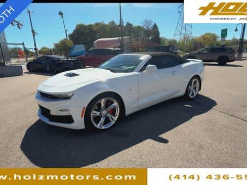 Certified 2023 Chevrolet Camaro SS RWD image 4