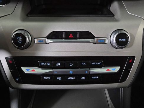 Used 2023 Ford Explorer XLT w/ Equipment Group 202A image 26