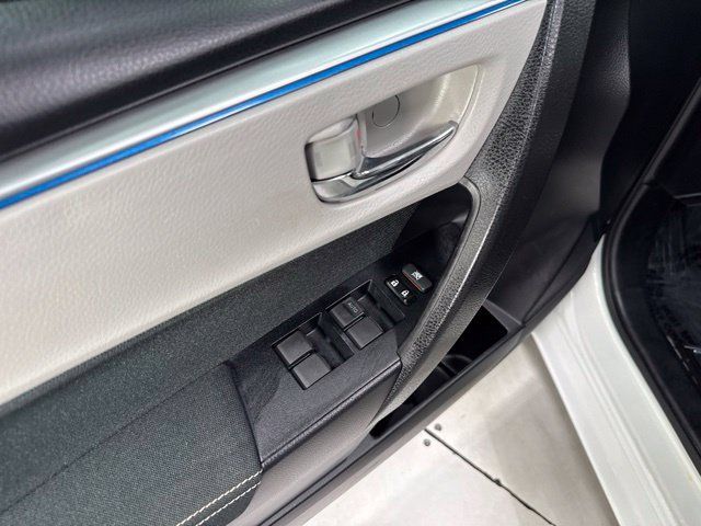 Used 2016 Toyota Corolla LE FWD image 7