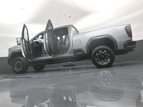 Used 2025 GMC Sierra 2500 AT4X AWD/4WD image 54