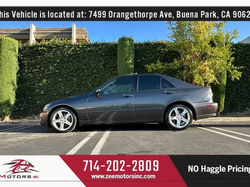Used 2005 Lexus IS 300 RWD image 11