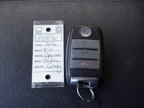 Used 2016 Kia Optima LX image 37
