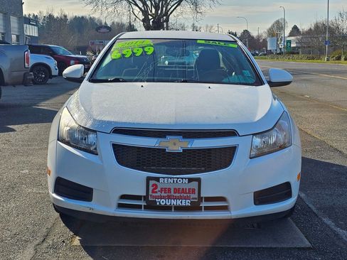 Used 2014 Chevrolet Cruze LT image 2